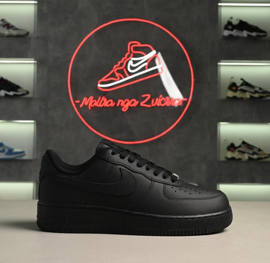 Nike Air Force 1 Black