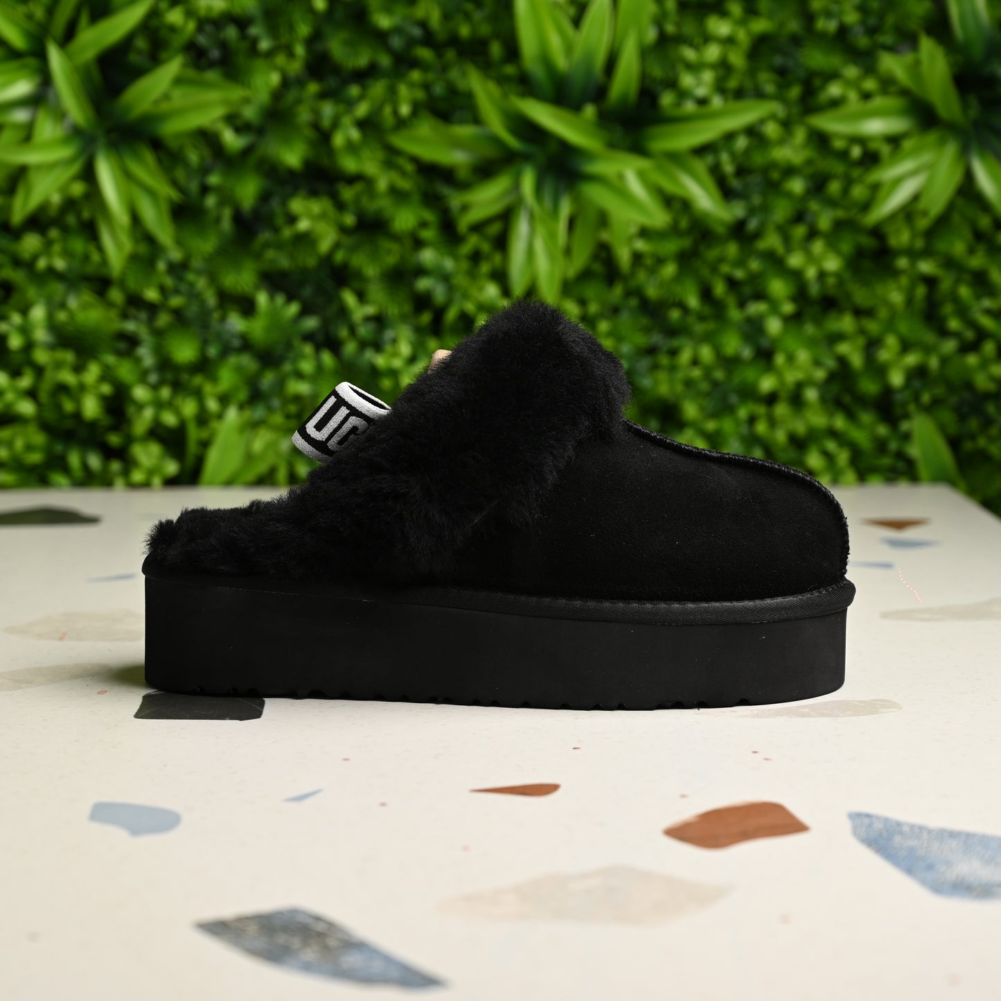UGG Fluffy Slides