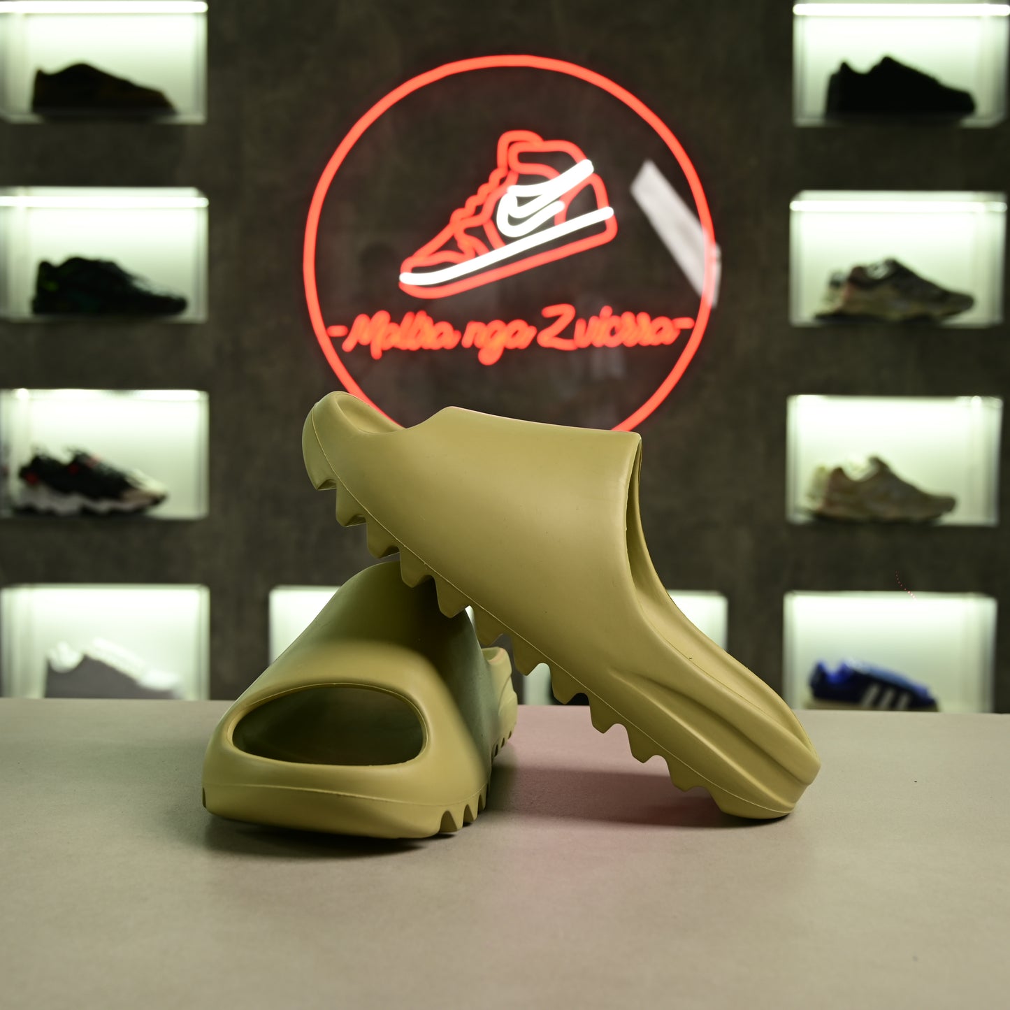 Yeezy Slide Resin