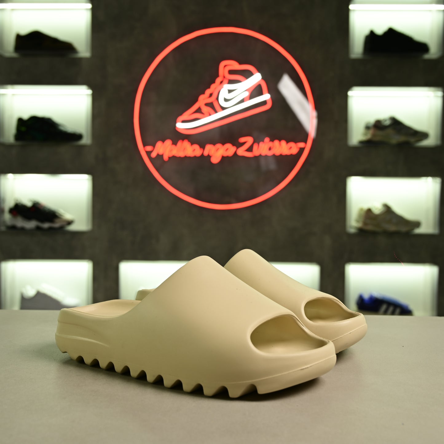 Yeezy Slide Bone