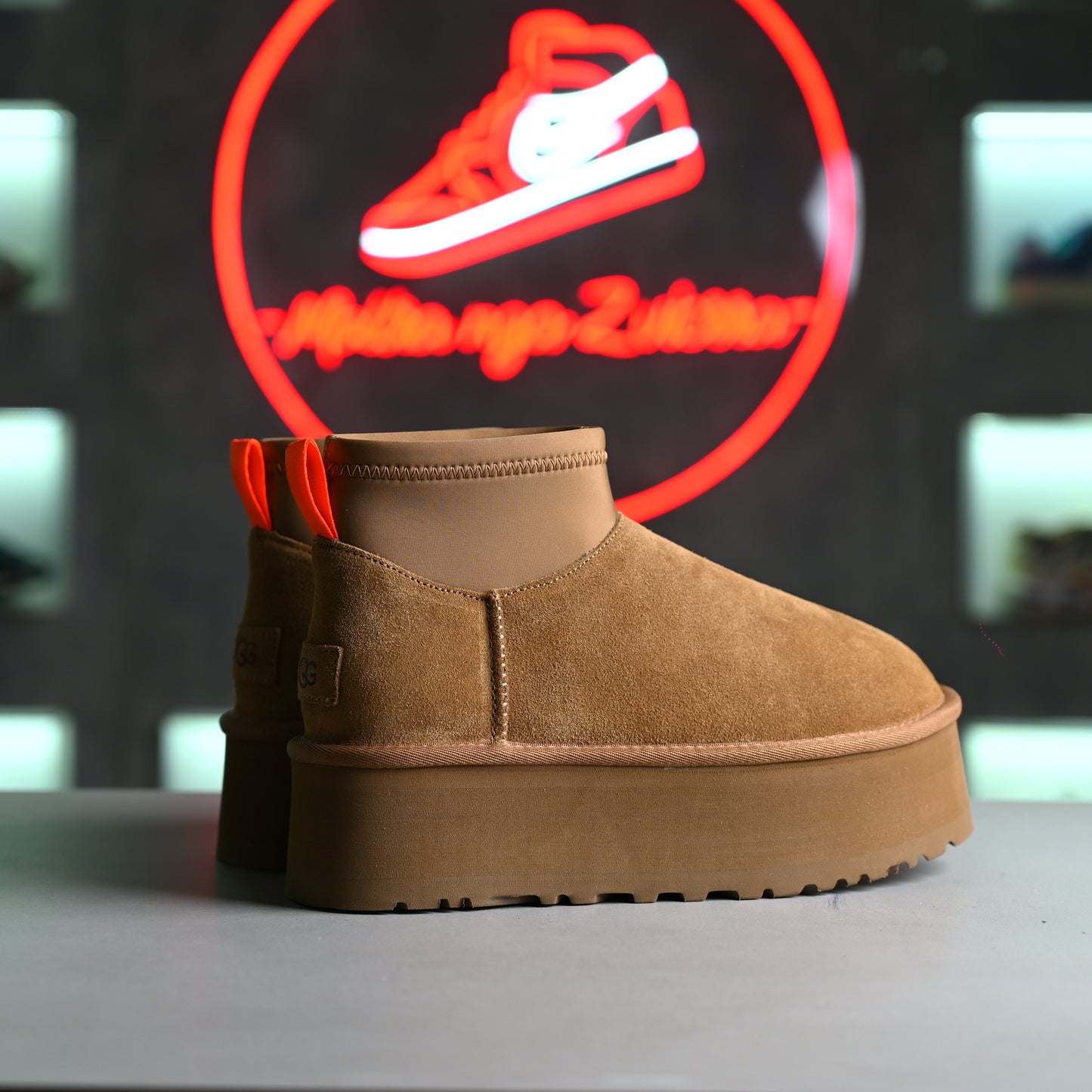 UGG Mini Dipper Chestnuts Boots