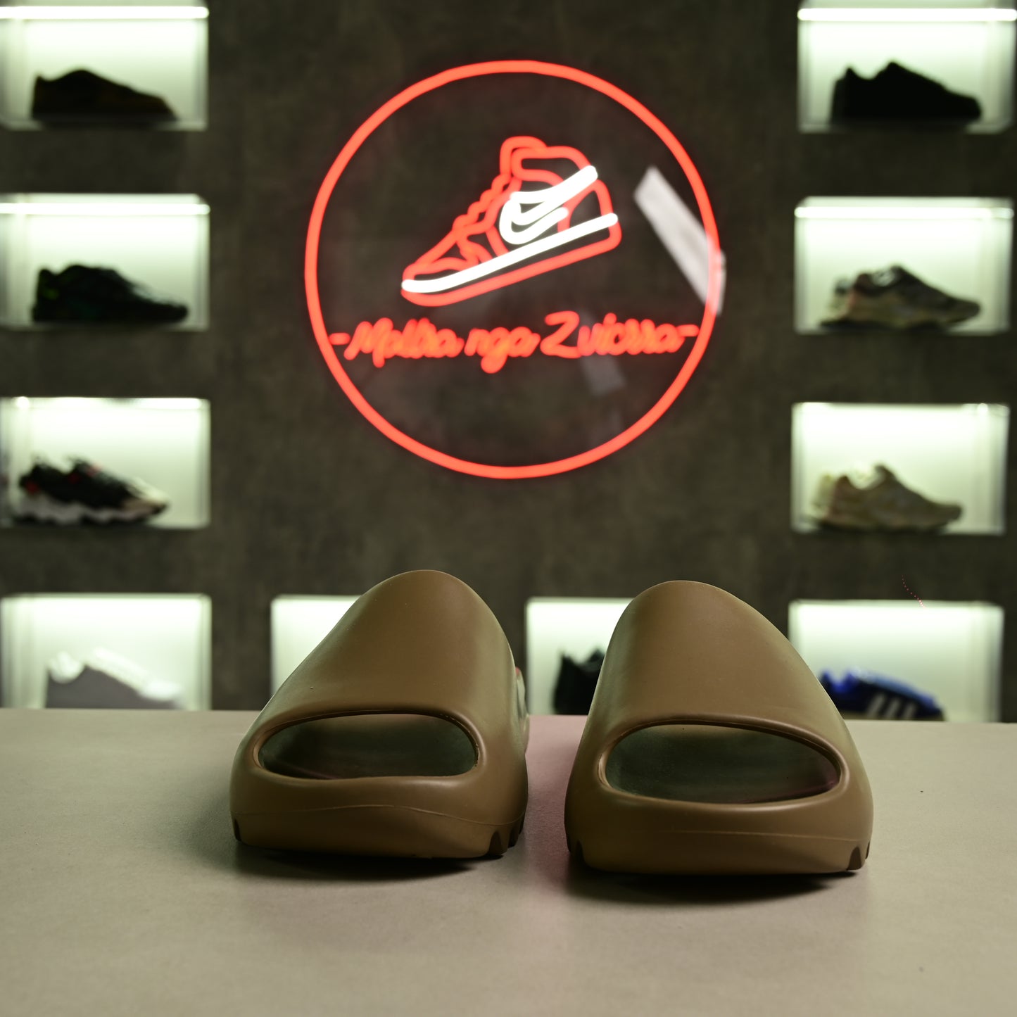 Yeezy Slide Bone