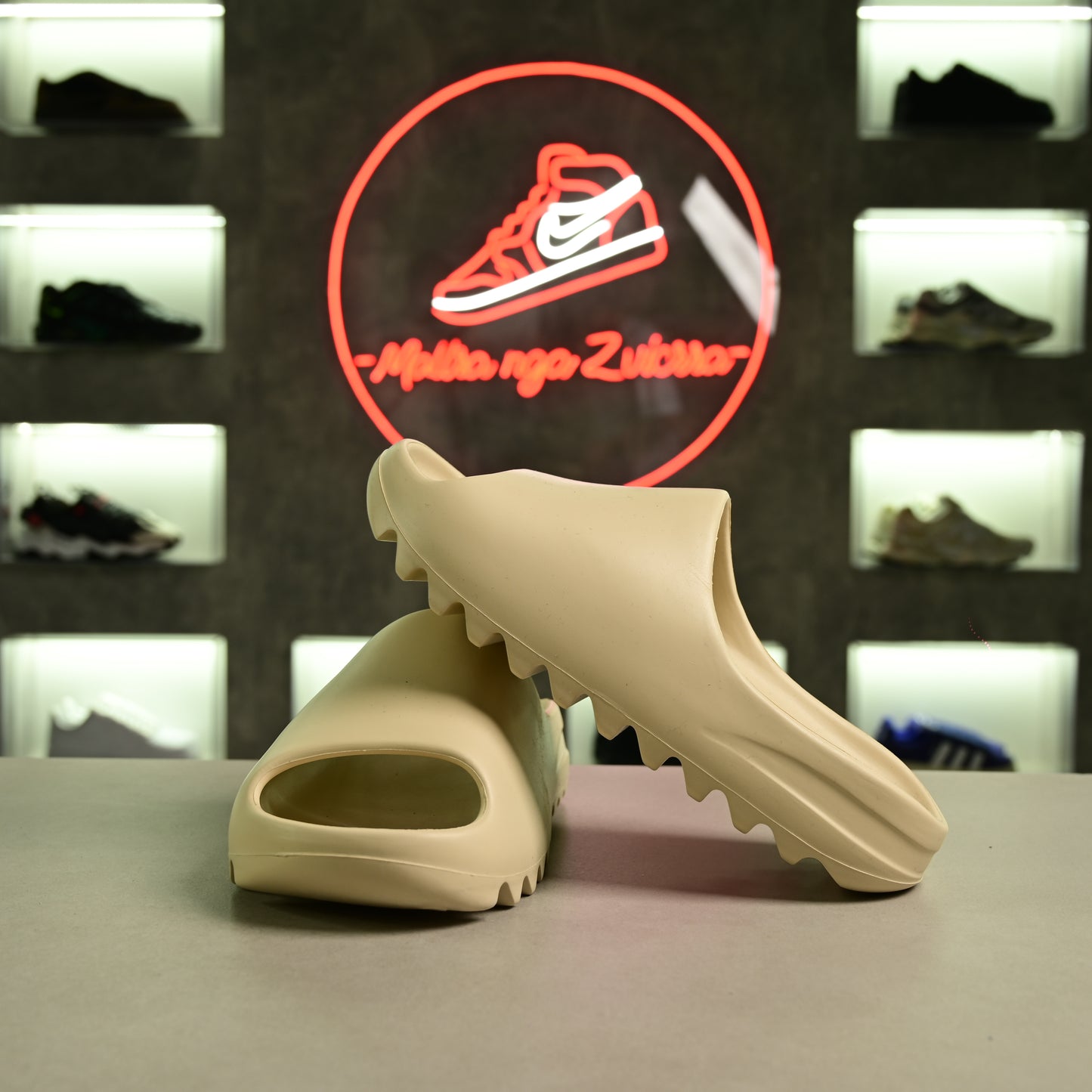 Yeezy Slide Bone