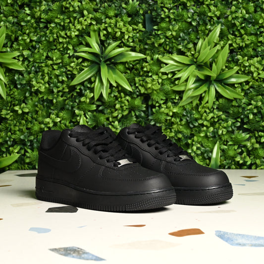 Nike Air Force 1 Black