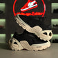 Adidas Wonder Runner - Black Whitte